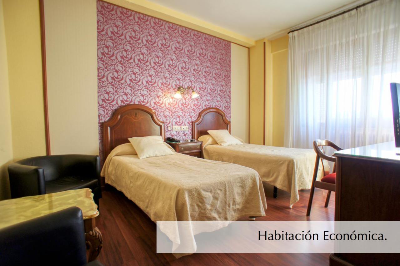 Hotel Montermoso Aranda de Duero Εξωτερικό φωτογραφία